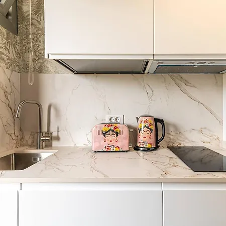 Апартаменты New Americas Арона